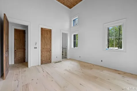 49 E Fish Camp Trail Glenville NC 28736