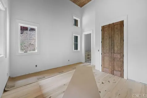 49 E Fish Camp Trail Glenville NC 28736