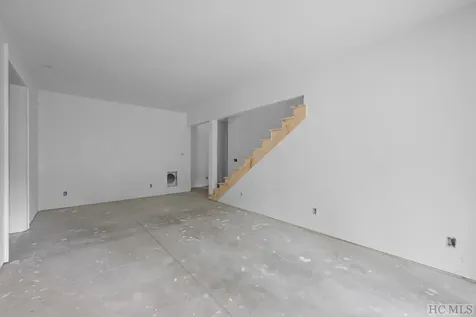 49 E Fish Camp Trail Glenville NC 28736