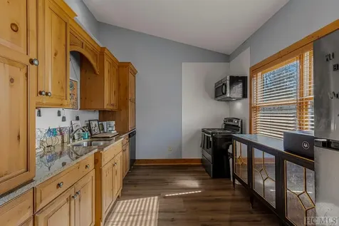 3093 Highway 64 Sapphire NC 28774