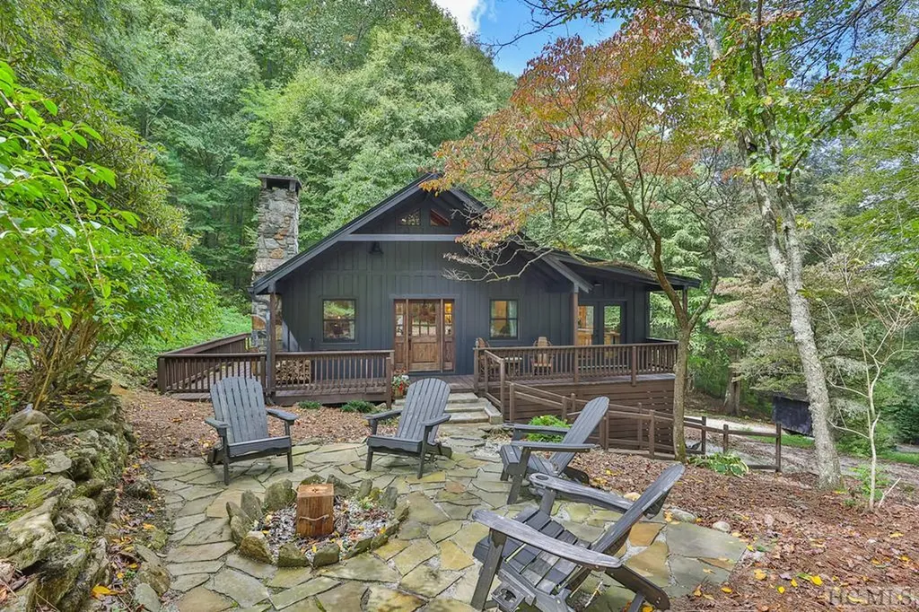 140 Kettle Creek Road Cashiers NC 28717