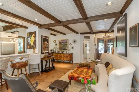 63 Indian Falls Way Lake Toxaway NC 28747