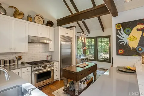 63 Indian Falls Way Lake Toxaway NC 28747