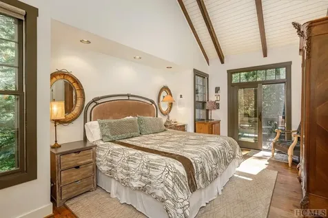 63 Indian Falls Way Lake Toxaway NC 28747