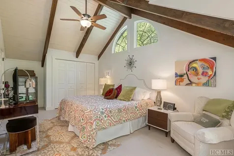 63 Indian Falls Way Lake Toxaway NC 28747