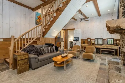 63 Indian Falls Way Lake Toxaway NC 28747