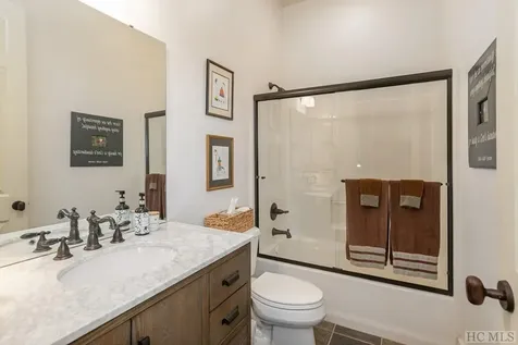63 Indian Falls Way Lake Toxaway NC 28747