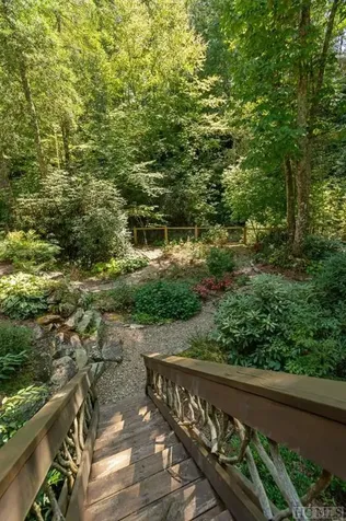 63 Indian Falls Way Lake Toxaway NC 28747