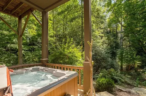 63 Indian Falls Way Lake Toxaway NC 28747