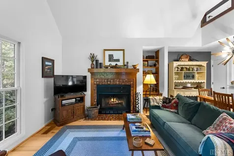 43 Kiwi Lane Sapphire NC 28774