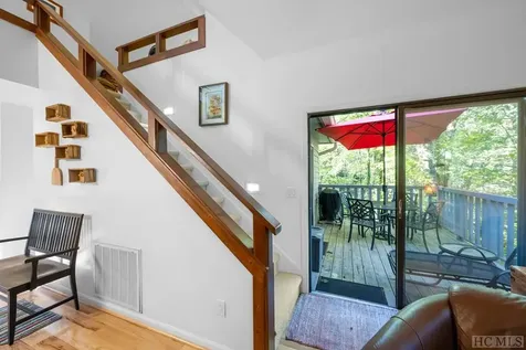 43 Kiwi Lane Sapphire NC 28774