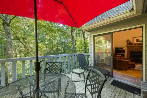 43 Kiwi Lane Sapphire NC 28774