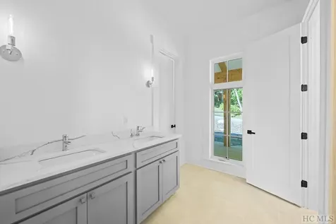 1136 Trillium Ridge Road Cullowhee NC 28723