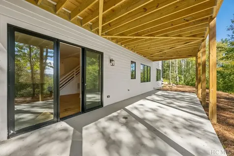 1136 Trillium Ridge Road Cullowhee NC 28723