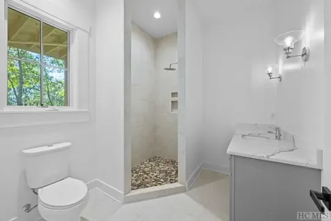 1136 Trillium Ridge Road Cullowhee NC 28723