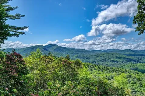 125 Rambouillet Road Cashiers NC 28717