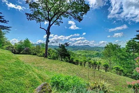 125 Rambouillet Road Cashiers NC 28717