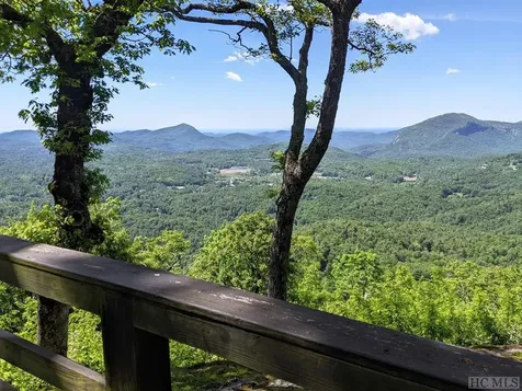 125 Rambouillet Road Cashiers NC 28717