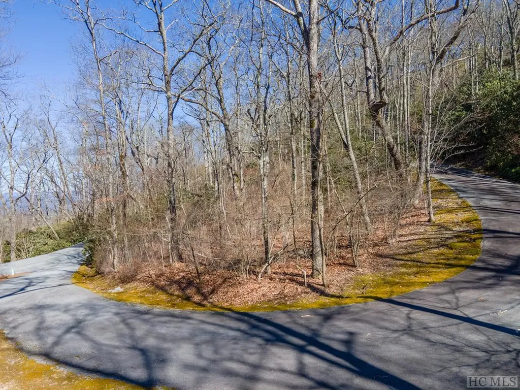 150 Hilldale Lane Highlands NC 28741