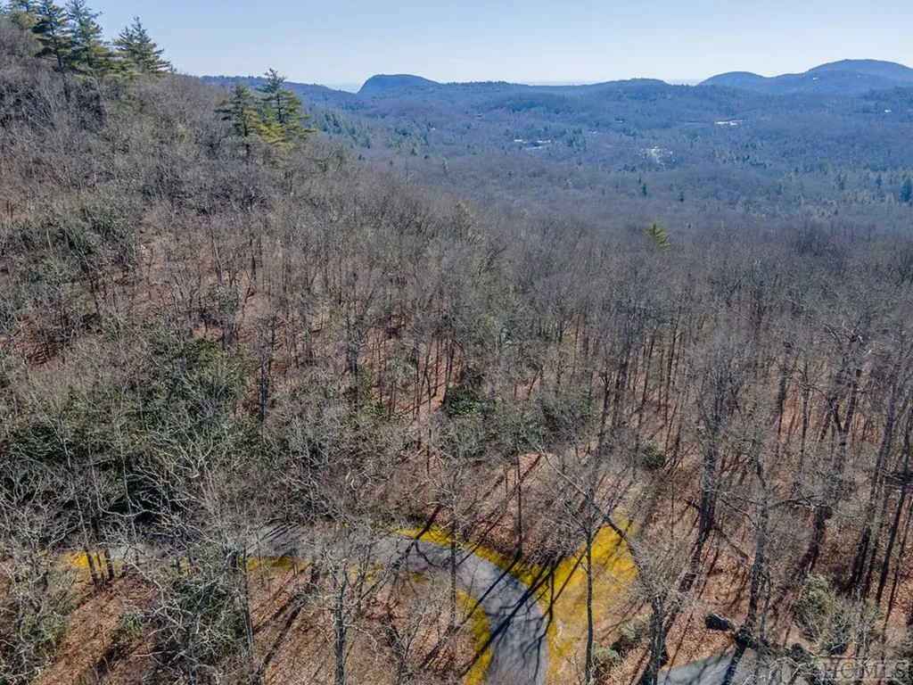 151 Hilldale Lane Highlands NC 28741