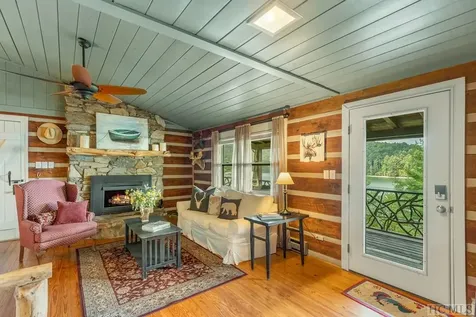 25 Black Walnut Drive Glenville NC 28736