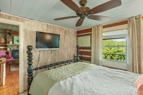 25 Black Walnut Drive Glenville NC 28736