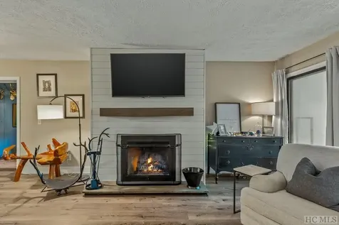 98 Dogwood Knob Lane Sapphire NC 28774
