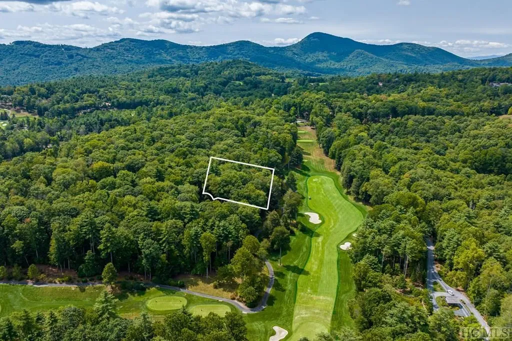 E-62 Ginhouse Creek Lane Cashiers NC 28717