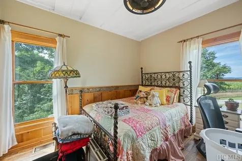 5984 Big Ridge Road Glenville NC 28736