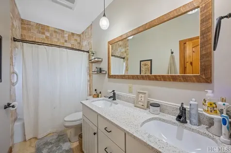 5984 Big Ridge Road Glenville NC 28736