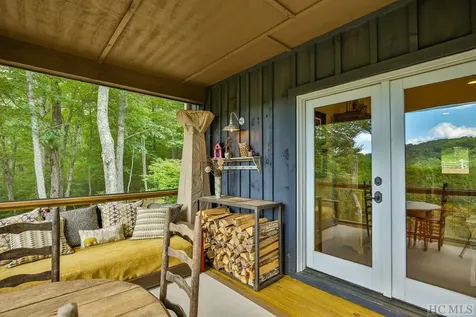 739 Glenridge Road Glenville NC 28736