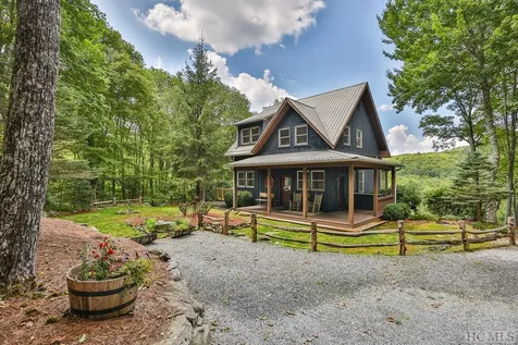 739 Glenridge Road Glenville NC 28736
