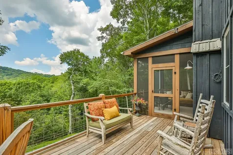 739 Glenridge Road Glenville NC 28736