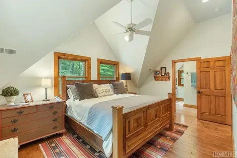 739 Glenridge Road Glenville NC 28736