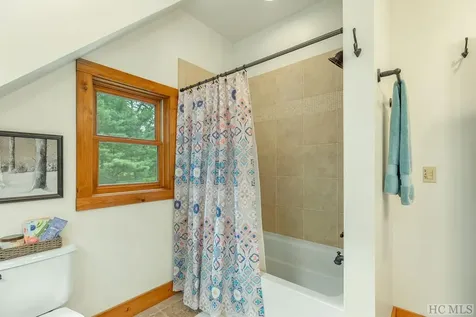 739 Glenridge Road Glenville NC 28736