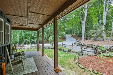 739 Glenridge Road Glenville NC 28736