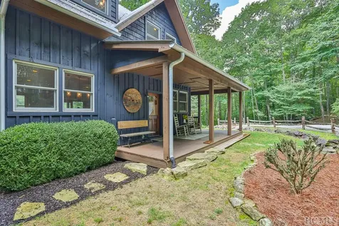 739 Glenridge Road Glenville NC 28736