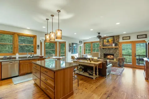739 Glenridge Road Glenville NC 28736
