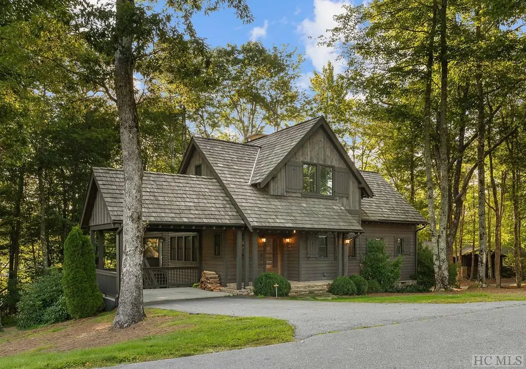 34 Dewy Morning Road Glenville NC 28736