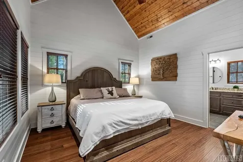 34 Dewy Morning Road Glenville NC 28736