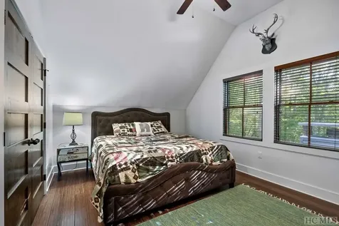 34 Dewy Morning Road Glenville NC 28736