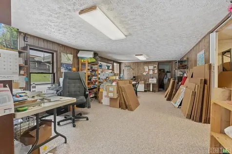 323 Highway 107n Cashiers NC 28717