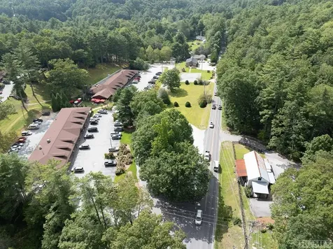 323 Highway 107n Cashiers NC 28717