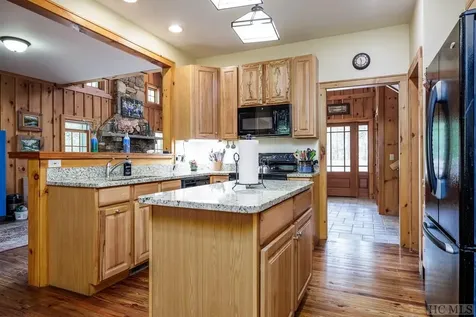 216 Whisper Lake Drive Sapphire NC 28774