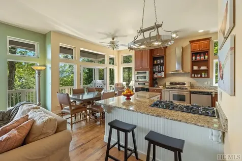 425 Dog Mountain Road Highlands NC 28741