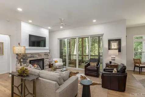 221 Ambleside Drive Sapphire NC 28774