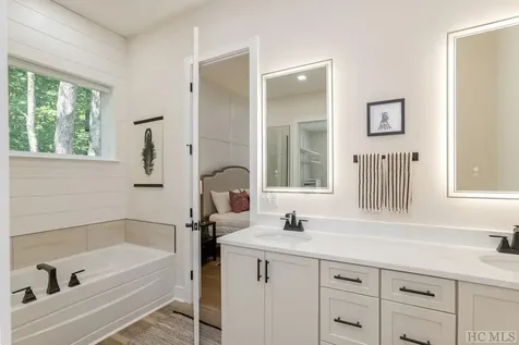221 Ambleside Drive Sapphire NC 28774
