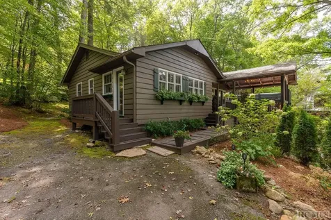 35 Azalea Circle Highlands NC 28741