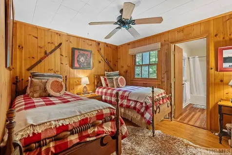 35 Azalea Circle Highlands NC 28741