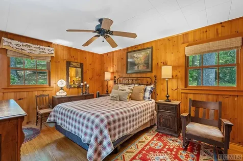 35 Azalea Circle Highlands NC 28741